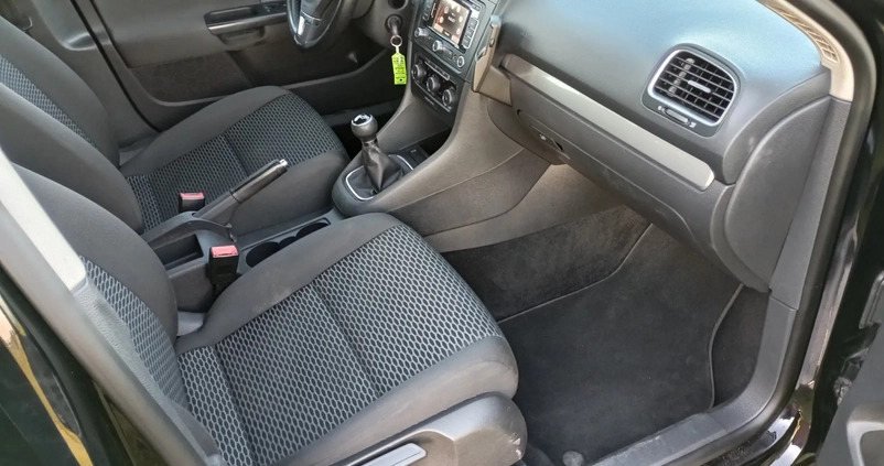Volkswagen Golf cena 17000 przebieg: 267135, rok produkcji 2011 z Krajenka małe 301